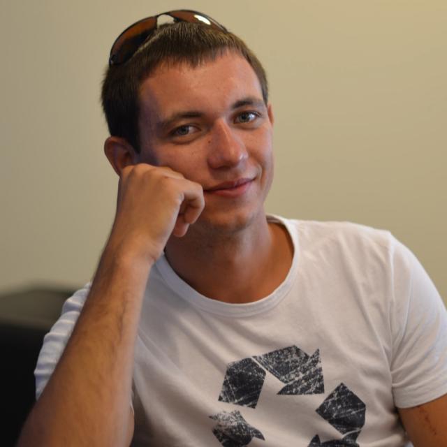 Иван Иванов