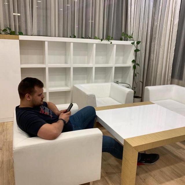 Смотреть русское порно видео: секс видео с русскими шлюхами Брат спалил сестру за мастурбацией и выебал рот минет анал частное порно
